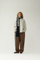 KNITTED STAMP CREWNECK van New Amsterdam Surf Association in de kleur grijs — afbeelding 1 van 4