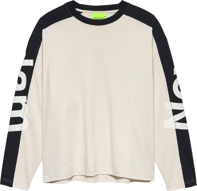 NAME LONGSLEEVE WARM SAND/BLACK