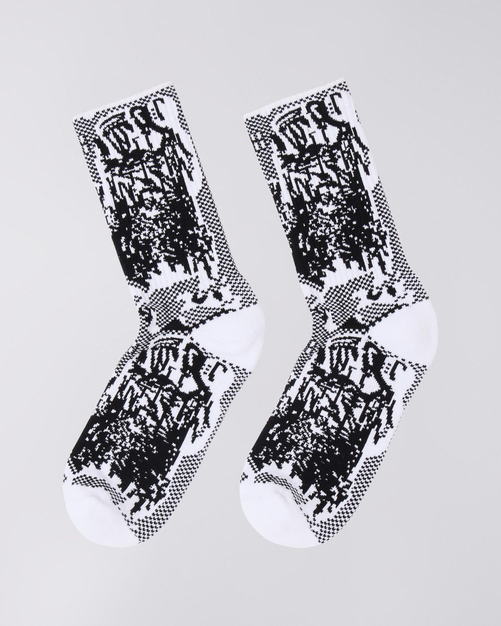 Graphic Pattern Crew Socks - Black/White Pattern